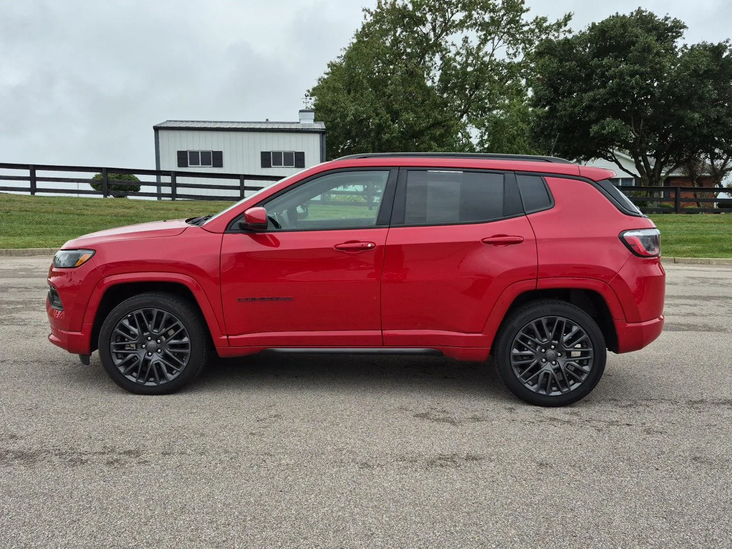 2023 Jeep Compass (RED) Edition - Photo 8