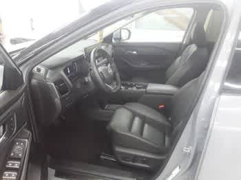 Used 2025 Boulder Gray Pearl Nissan SL image 5