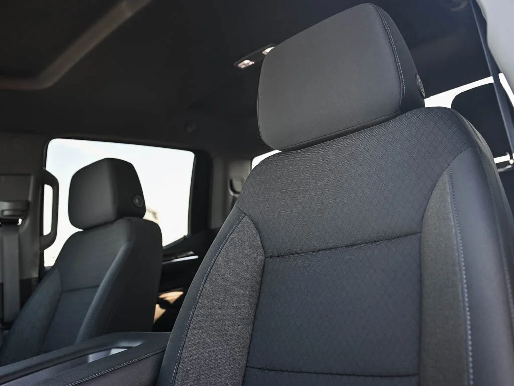 New 2026 Sterling Metallic GMC Elevation image 18