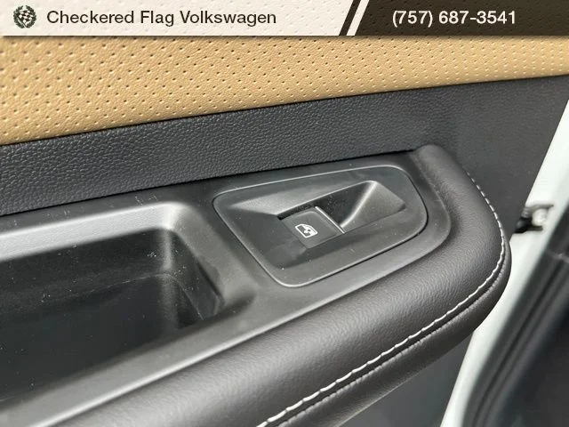 New 2026 White Volkswagen 2.0T SE w/Technology image 29