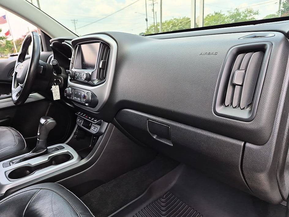 Used 2018 SUMMIT WHITE Chevrolet 4WD ZR2 image 33