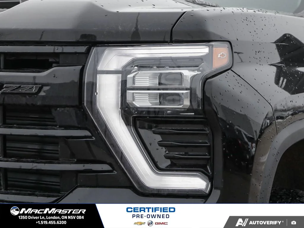 Used 2025  Chevrolet LTZ image 13