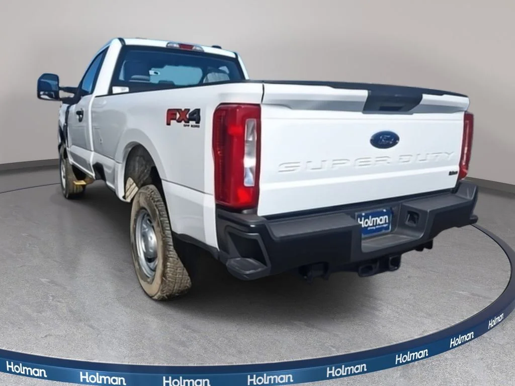 New 2026 Oxford White Ford XL image 5
