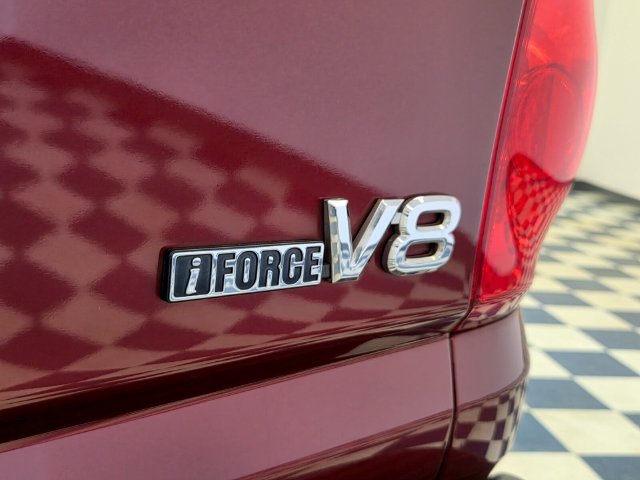 Used 2006  Toyota Limited image 7