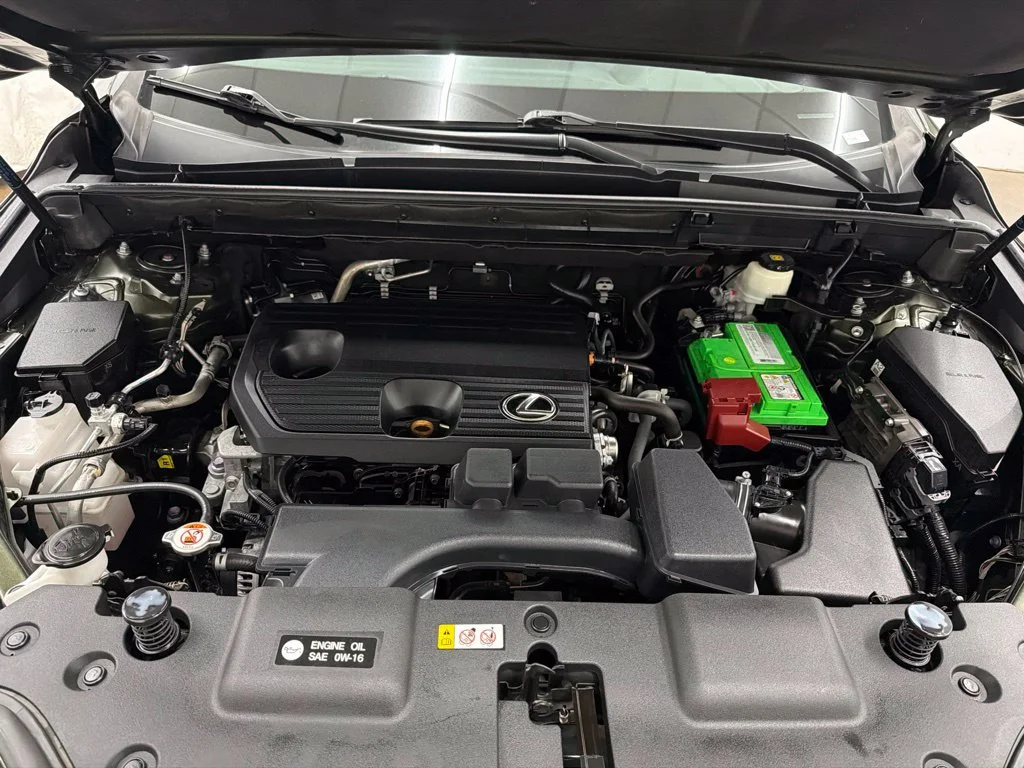 Used 2022 Green Lexus 250 Base image 33