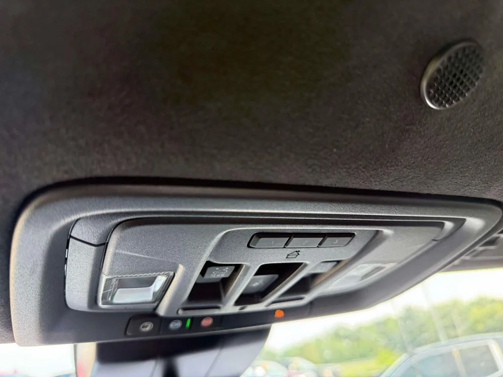 Used 2025 Black GMC AT4X image 27