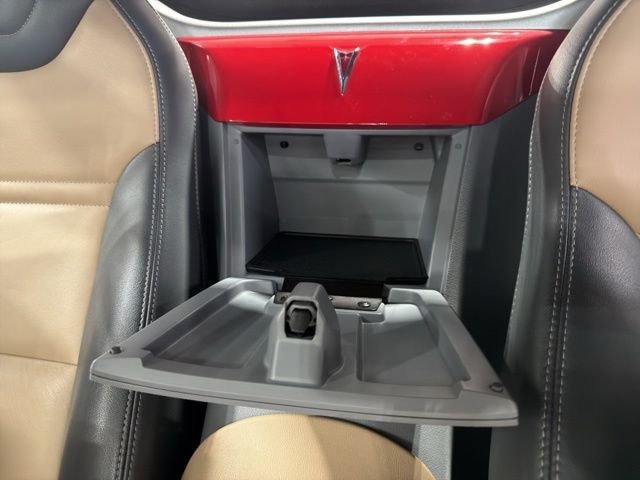 Used 2007 Red Pontiac Base image 30