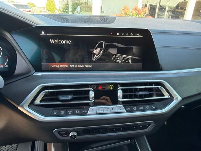 Used 2022 White Metallic BMW xDrive40i image 18