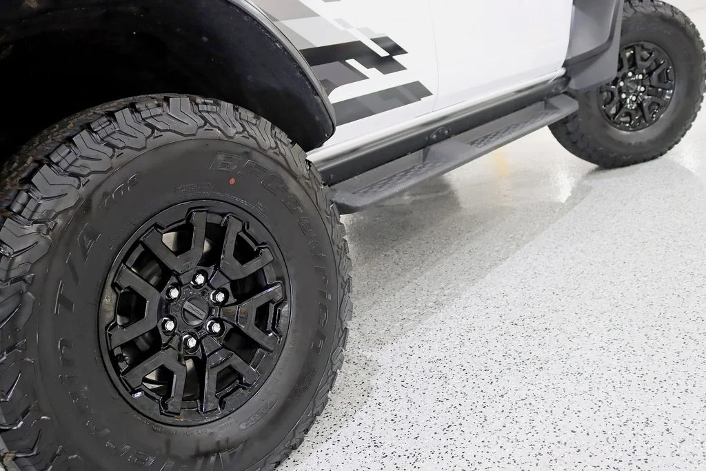 Used 2023 White Ford Raptor image 12