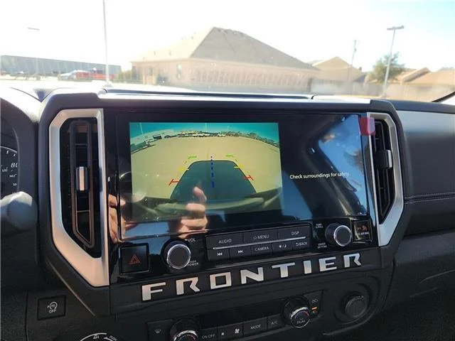 New 2026 KH3 Super Blac Nissan SV 4x4 Crew Cab 5 ft. box 126 in. WB image 11