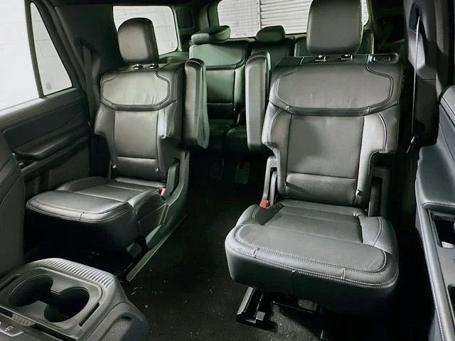 New 2026 White Ford Platinum image 12