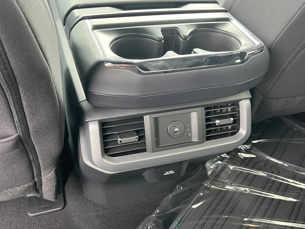 New 2026 Avalanche Ford XLT image 16