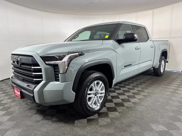 New 2026 Lunar Rock Toyota  SR5 image 8