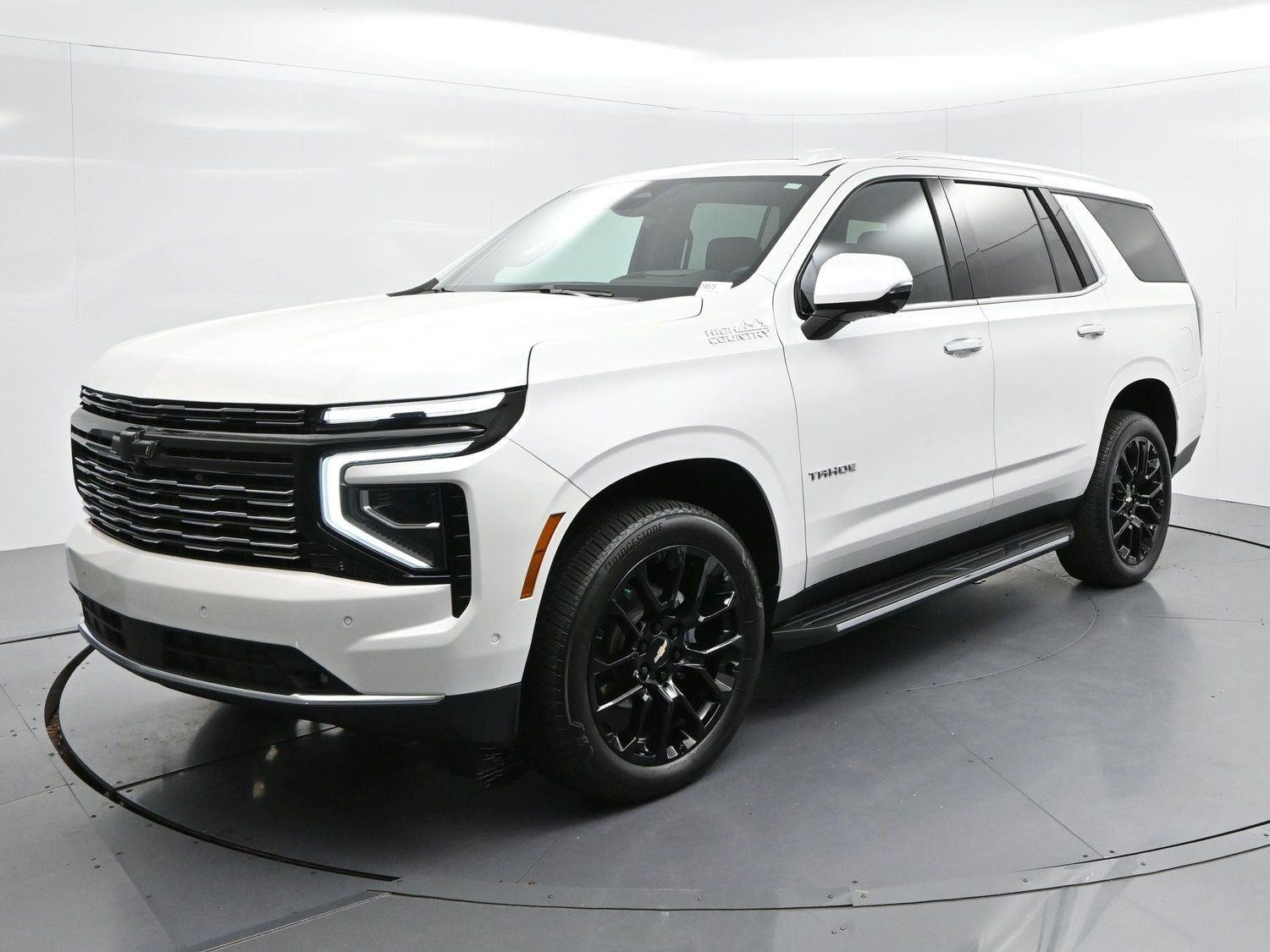 Used 2025 Iridescent Pearl Tricoat Chevrolet High Country image 3
