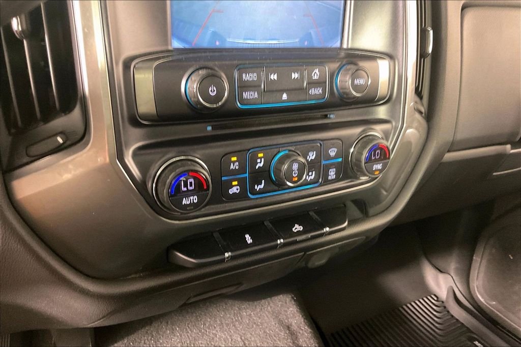 Used 2019 White Chevrolet LT image 14