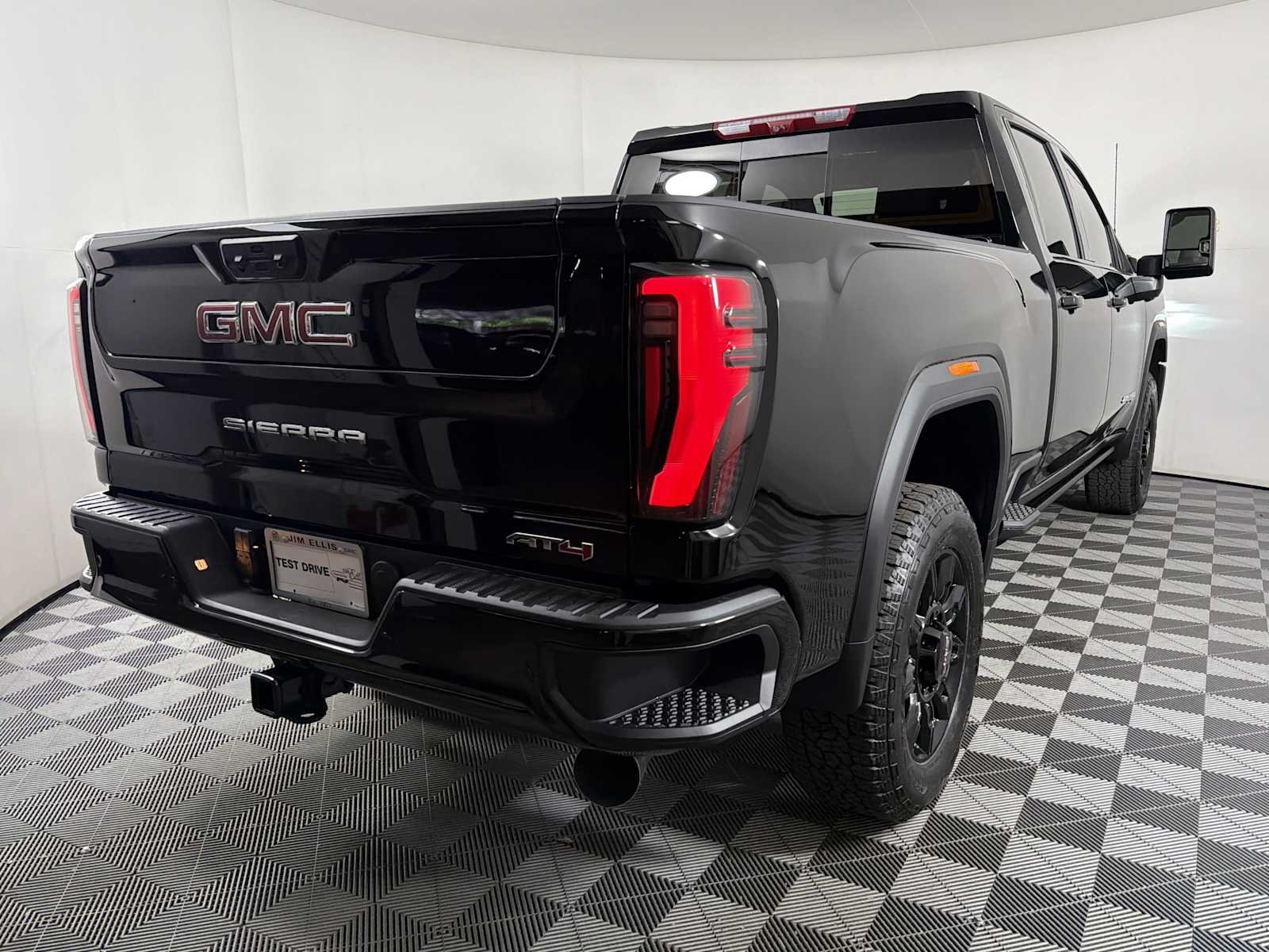 2026 GMC Sierra 2500HD AT4 - Photo 6