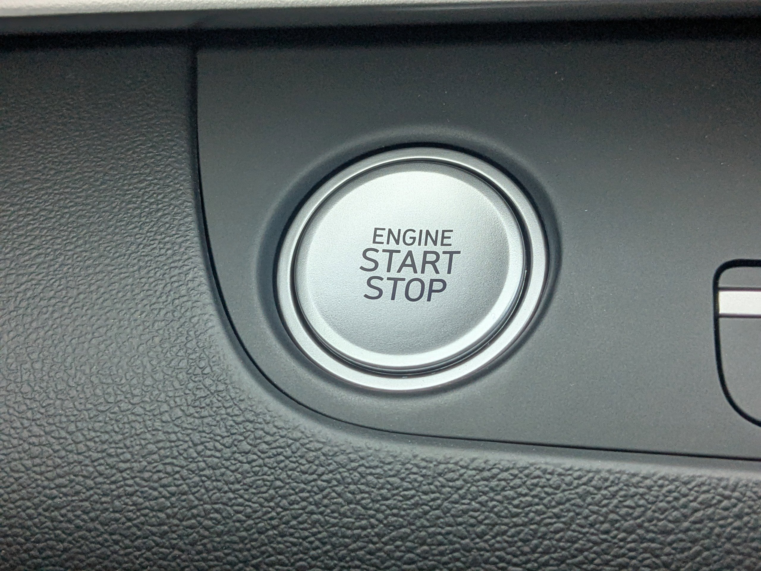 2024 Hyundai Elantra Limited - Photo 33