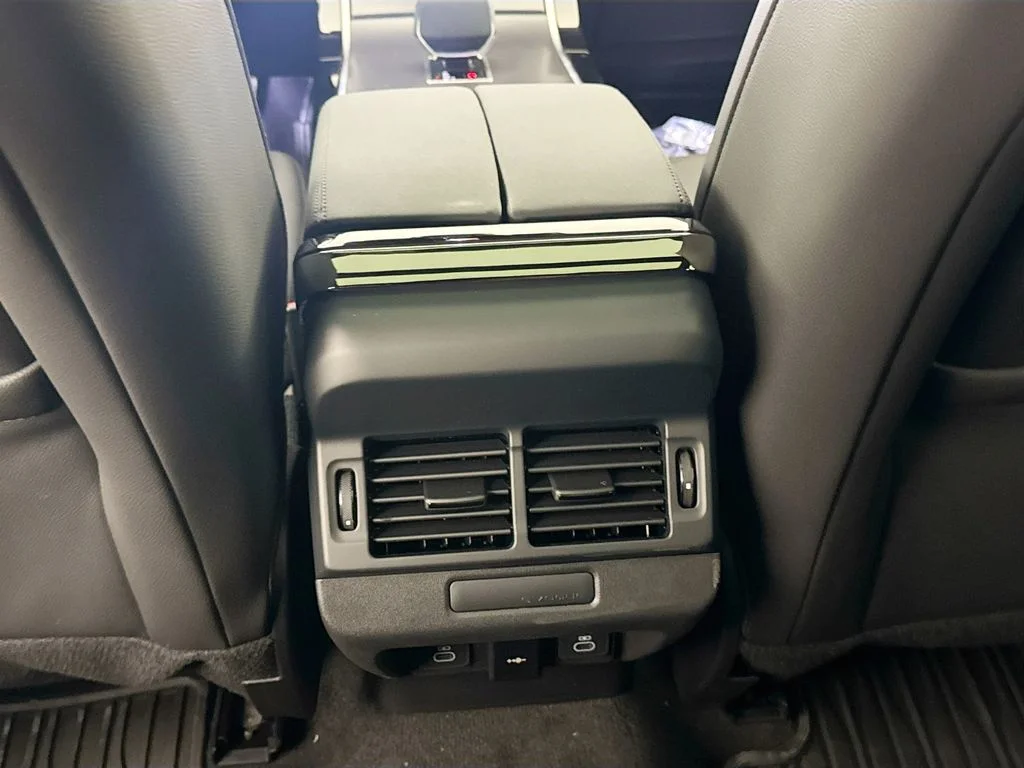 New 2026 Eiger Grey Land Rover Core S image 25
