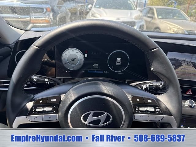 Used 2024 White Hyundai SEL image 26
