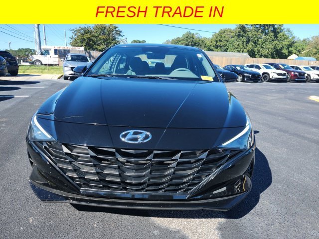 Used 2023 Black Hyundai SEL image 8