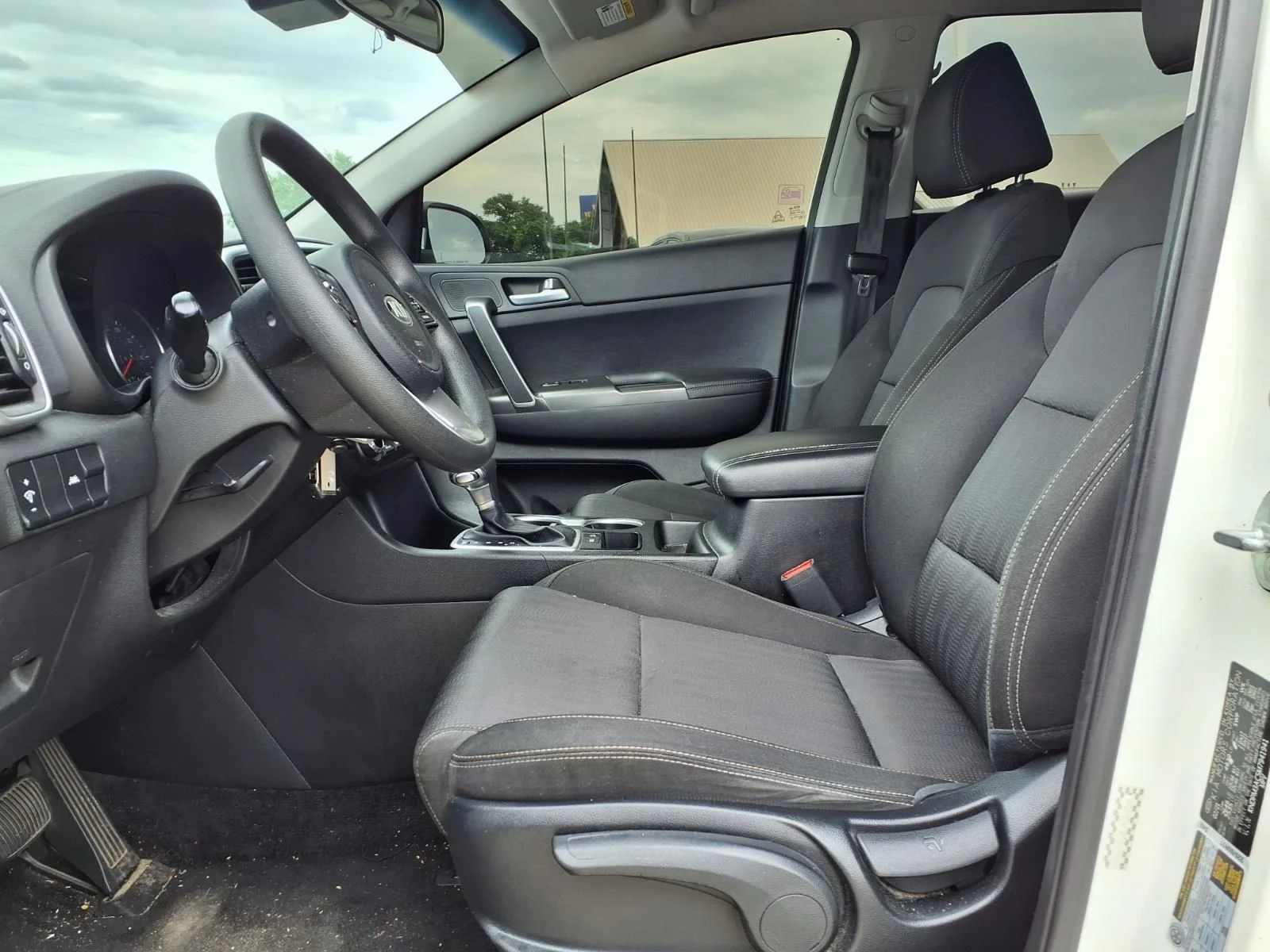 Used 2021 White Kia LX image 11