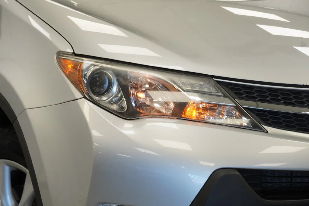 Used 2013 Silver Toyota Limited image 9