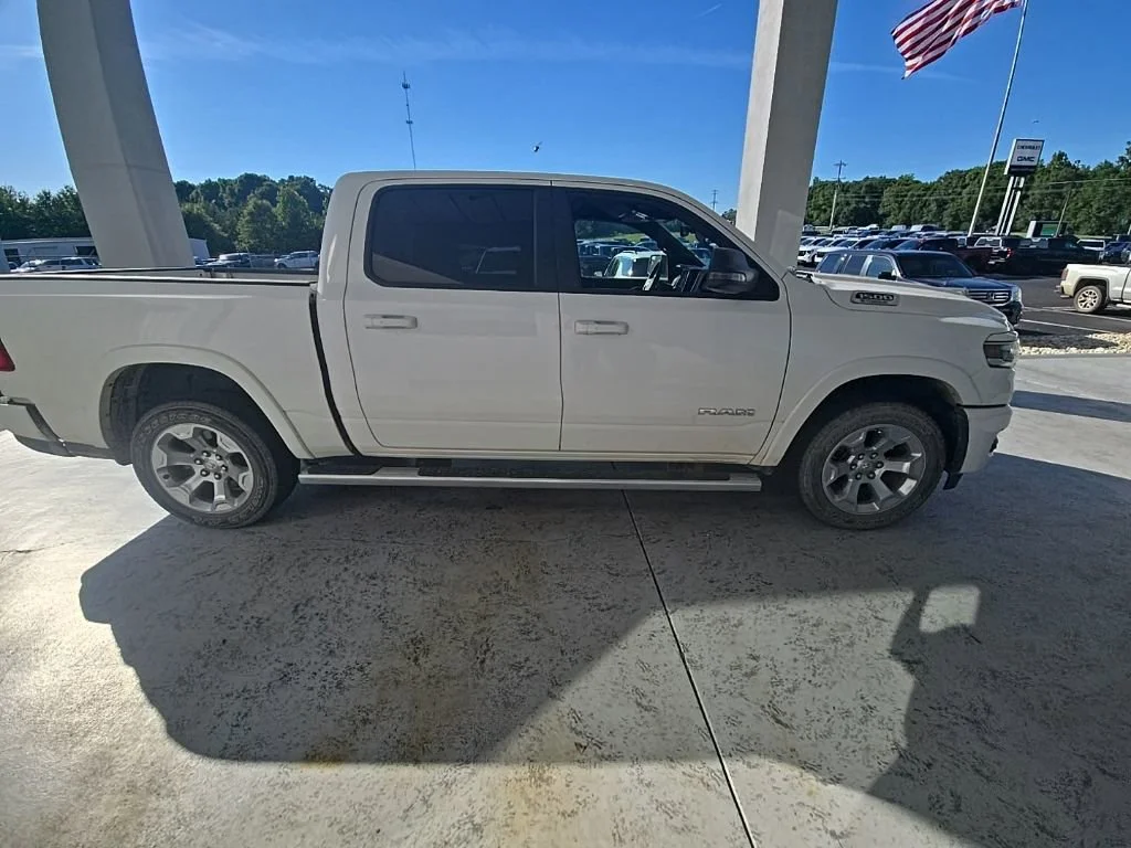 Used 2025 Bright White Clea Ram Big Horn image 9
