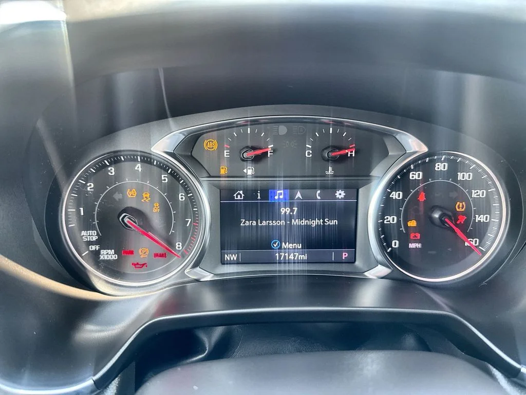 Used 2024 White Chevrolet LT image 15