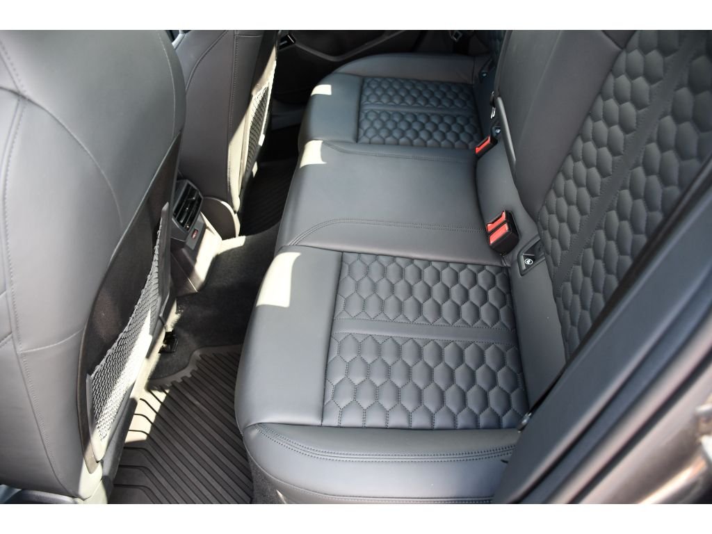 Used 2026 Daytona Gray Pearl Effect Audi Base image 15