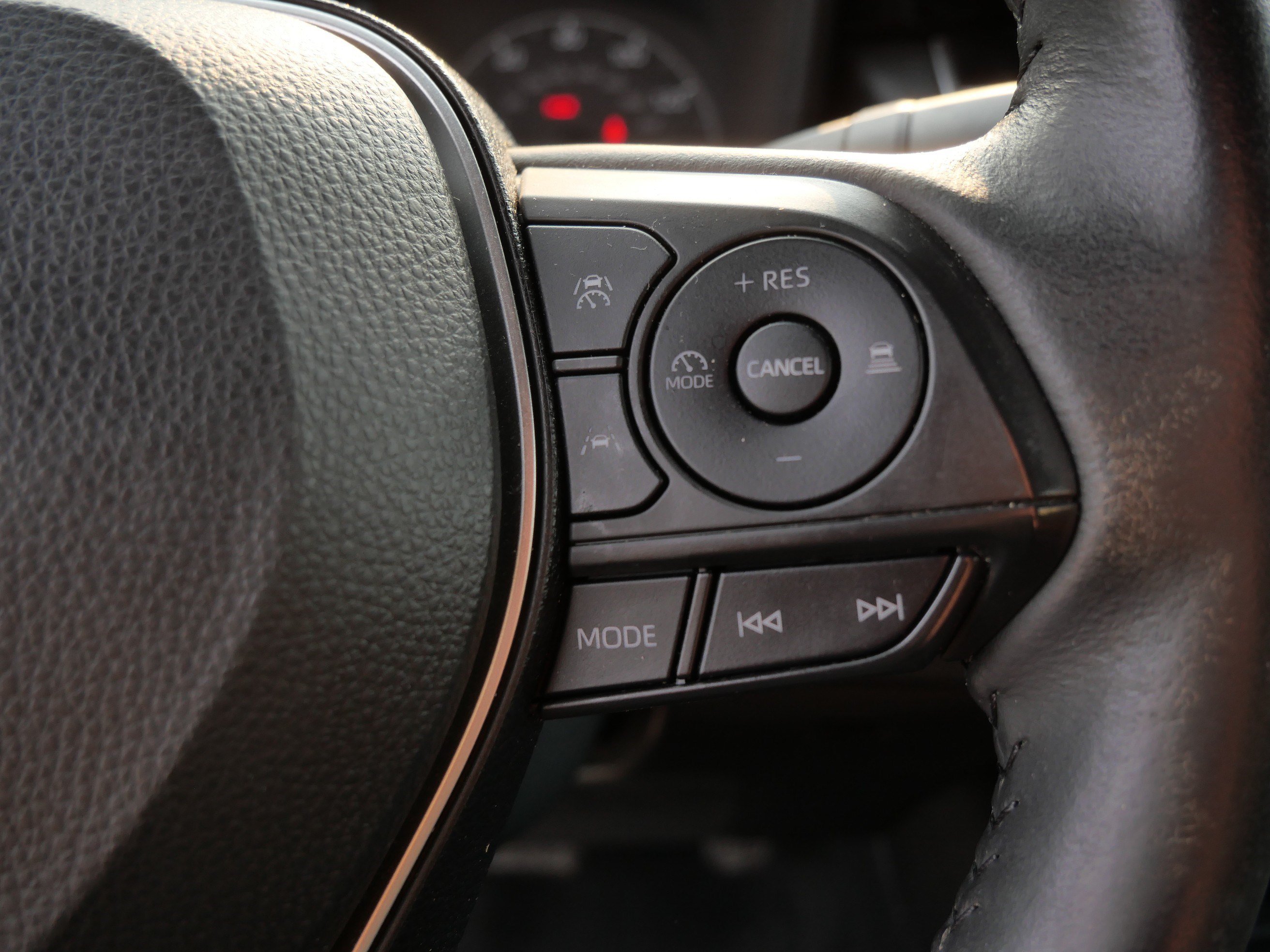 Certified Used 2023 Ice Cap Toyota SE image 29
