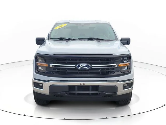 Used 2025 White Ford XLT image 2