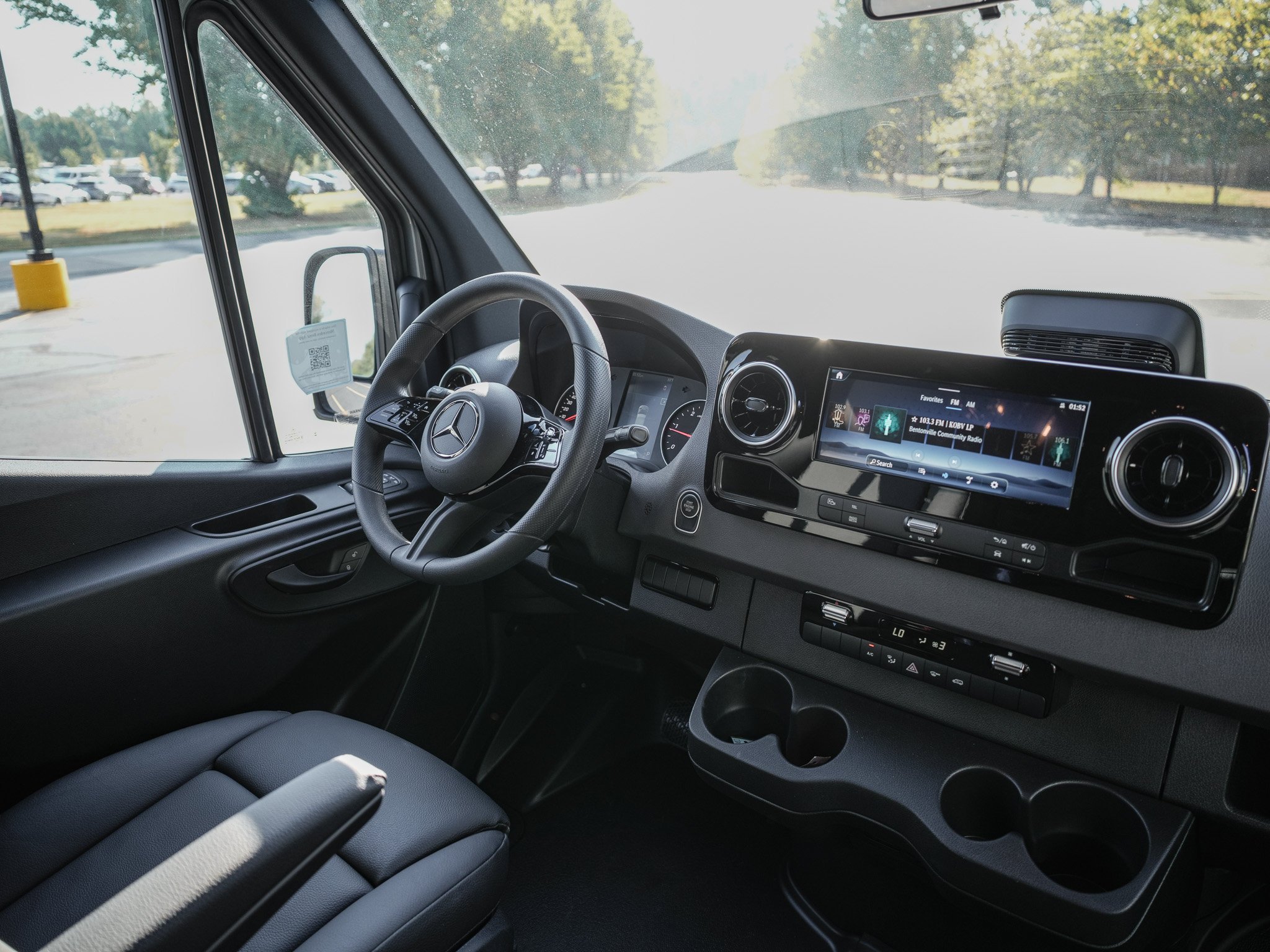 New 2025 SELENITE GREY Mercedes-Benz  image 21