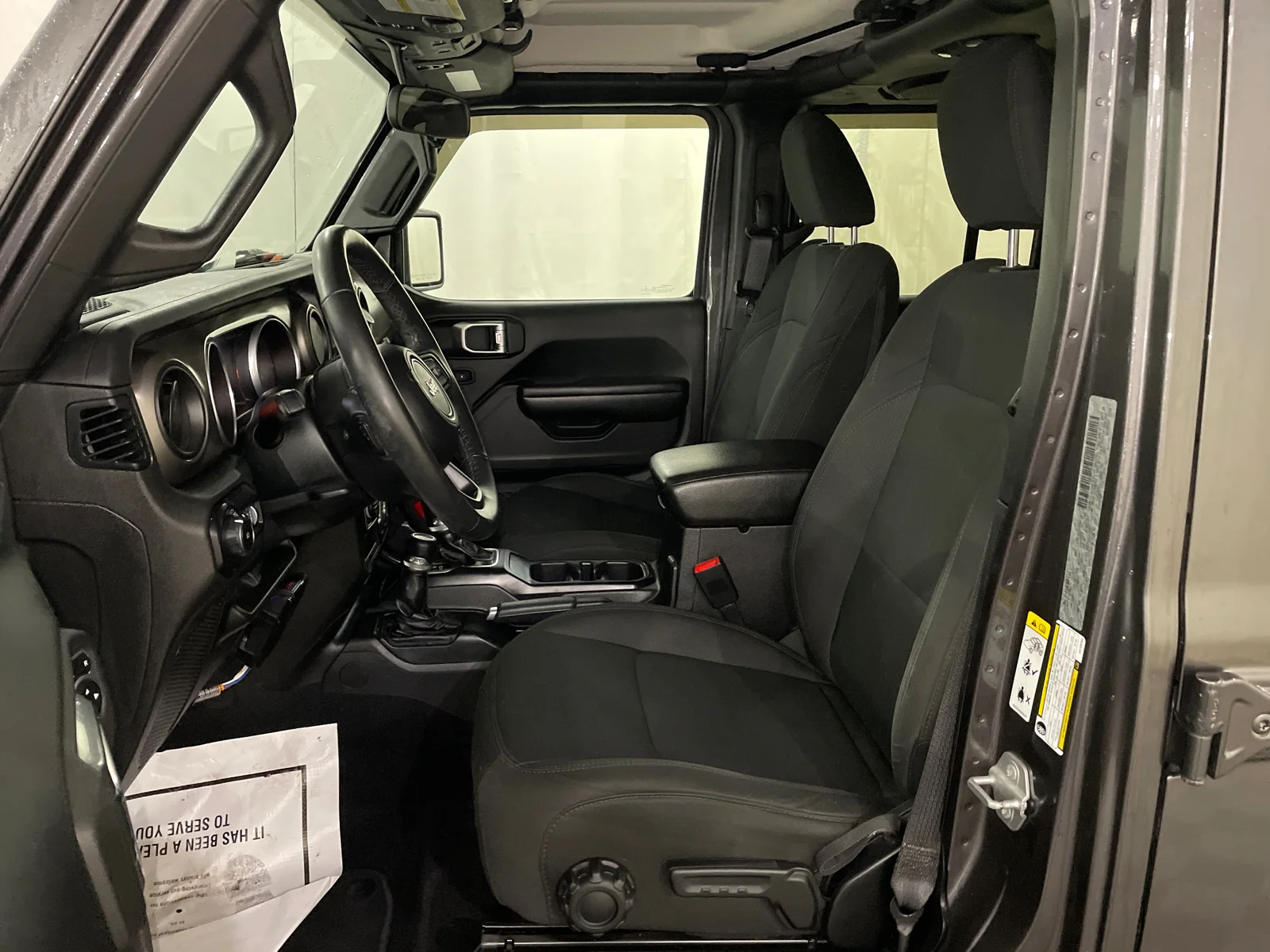 Used 2018 Granite Crystal Metallic Clearcoat Jeep Sport S image 7