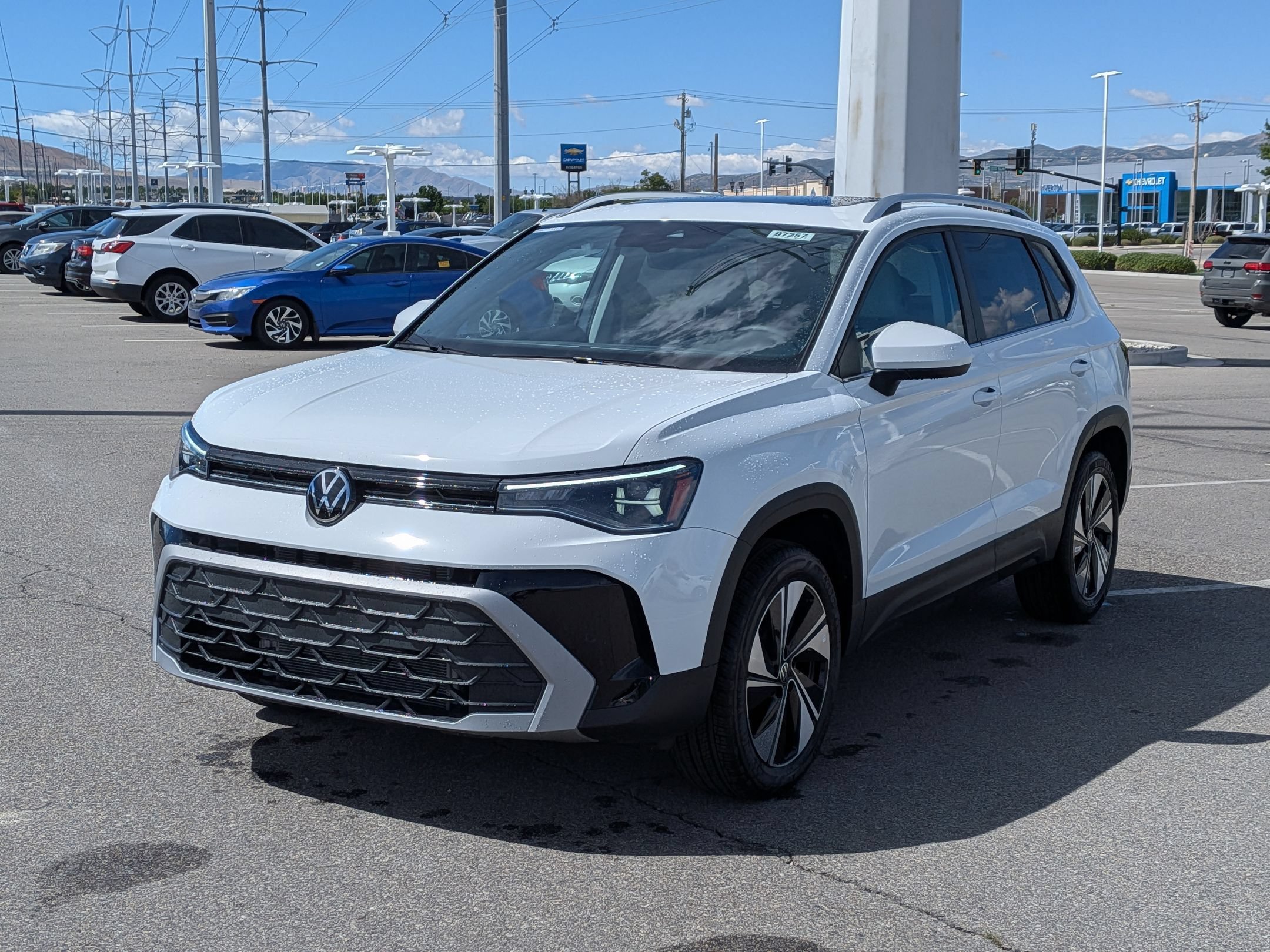 New 2026 Pure White Volkswagen SE image 8