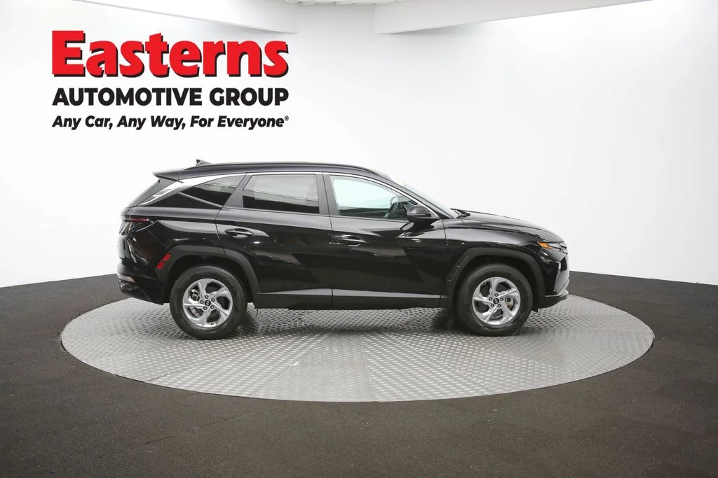 Used 2022 Black Hyundai SEL image 45