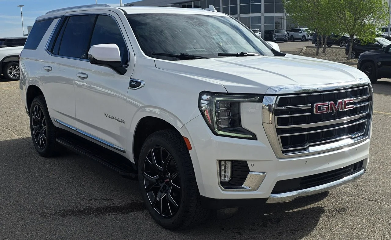 Used 2021 White GMC SLT 4WD image 7