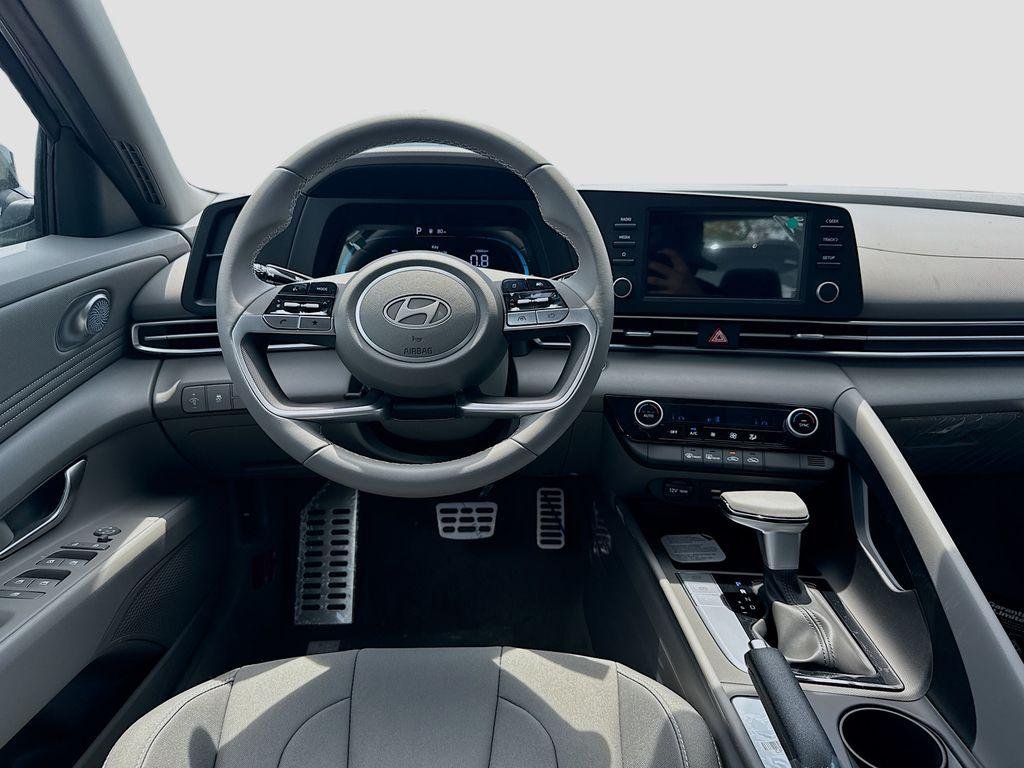 New 2026 Amazon Gray Hyundai SEL Sport image 15