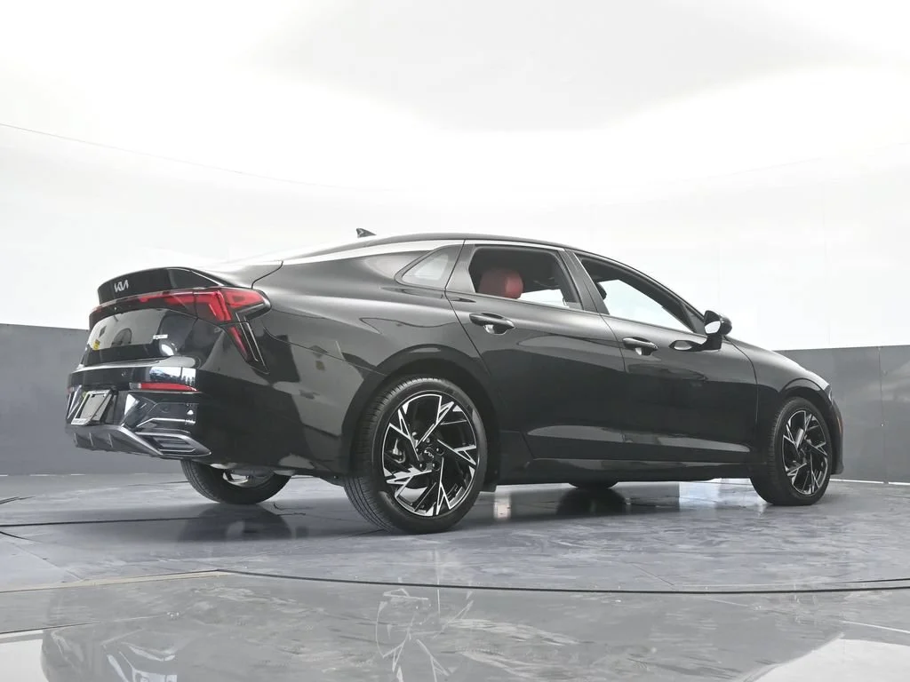 Used 2026 Aurora Black Kia GT-Line image 61