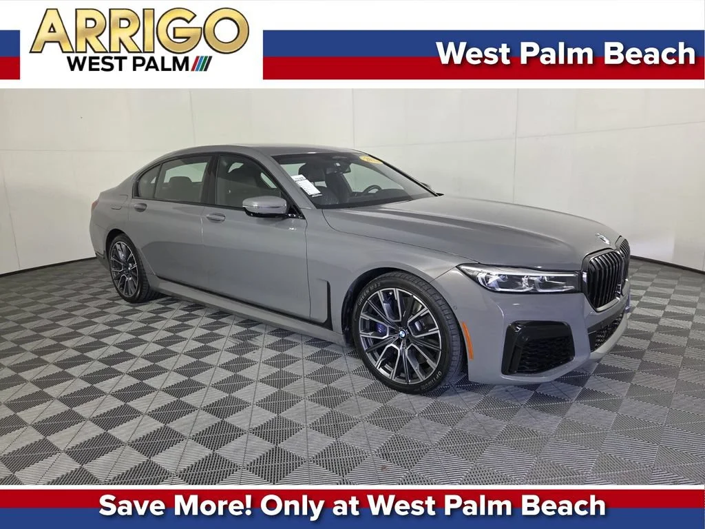 Used 2022 Bernina Grey Amber Effect Metallic BMW 740i image 1
