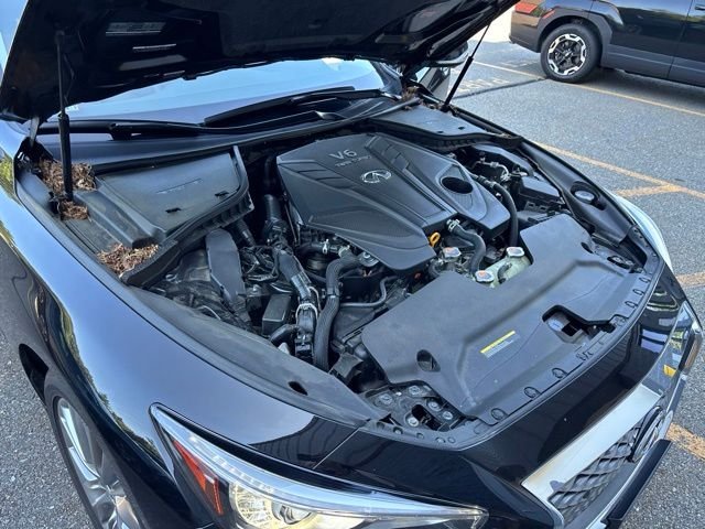 Used 2023 Black INFINITI LUXE image 18