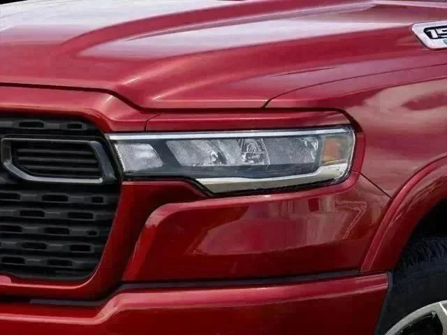New 2026 Molten Red Pearl-Coat Exterior Paint RAM Big Horn/Lone Star image 6