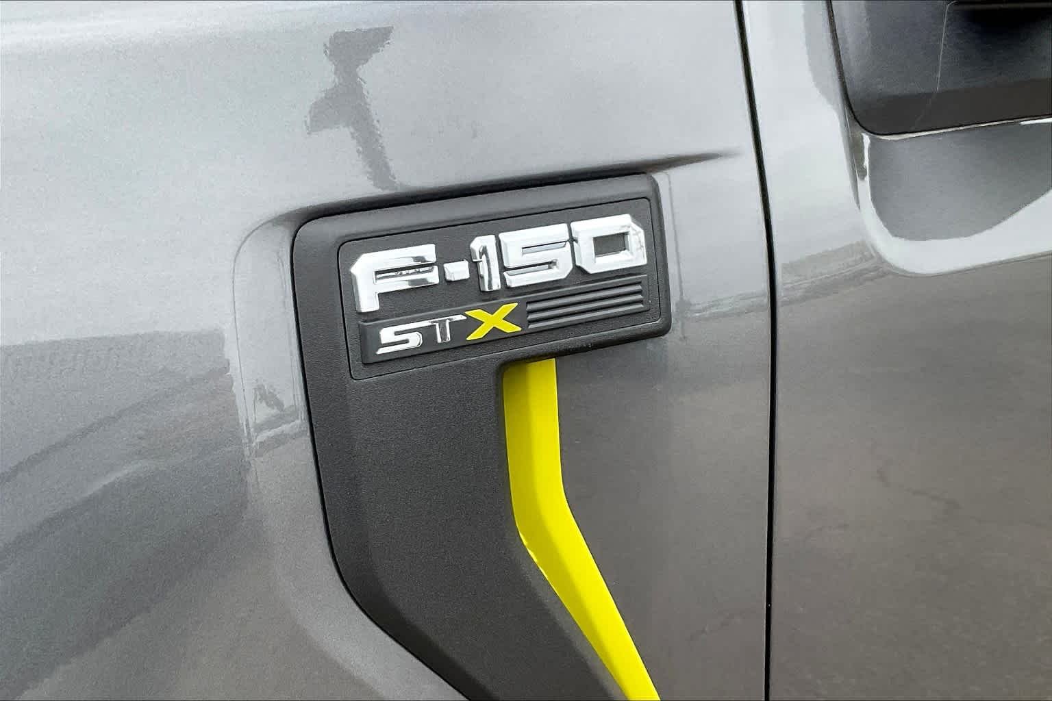 Used 2025 Carbonized Gray Metallic Ford STX image 15