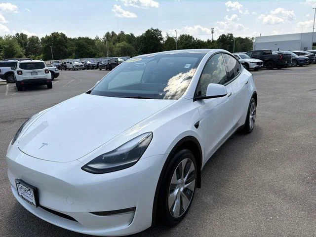 Used 2023 White Tesla Long Range image 7