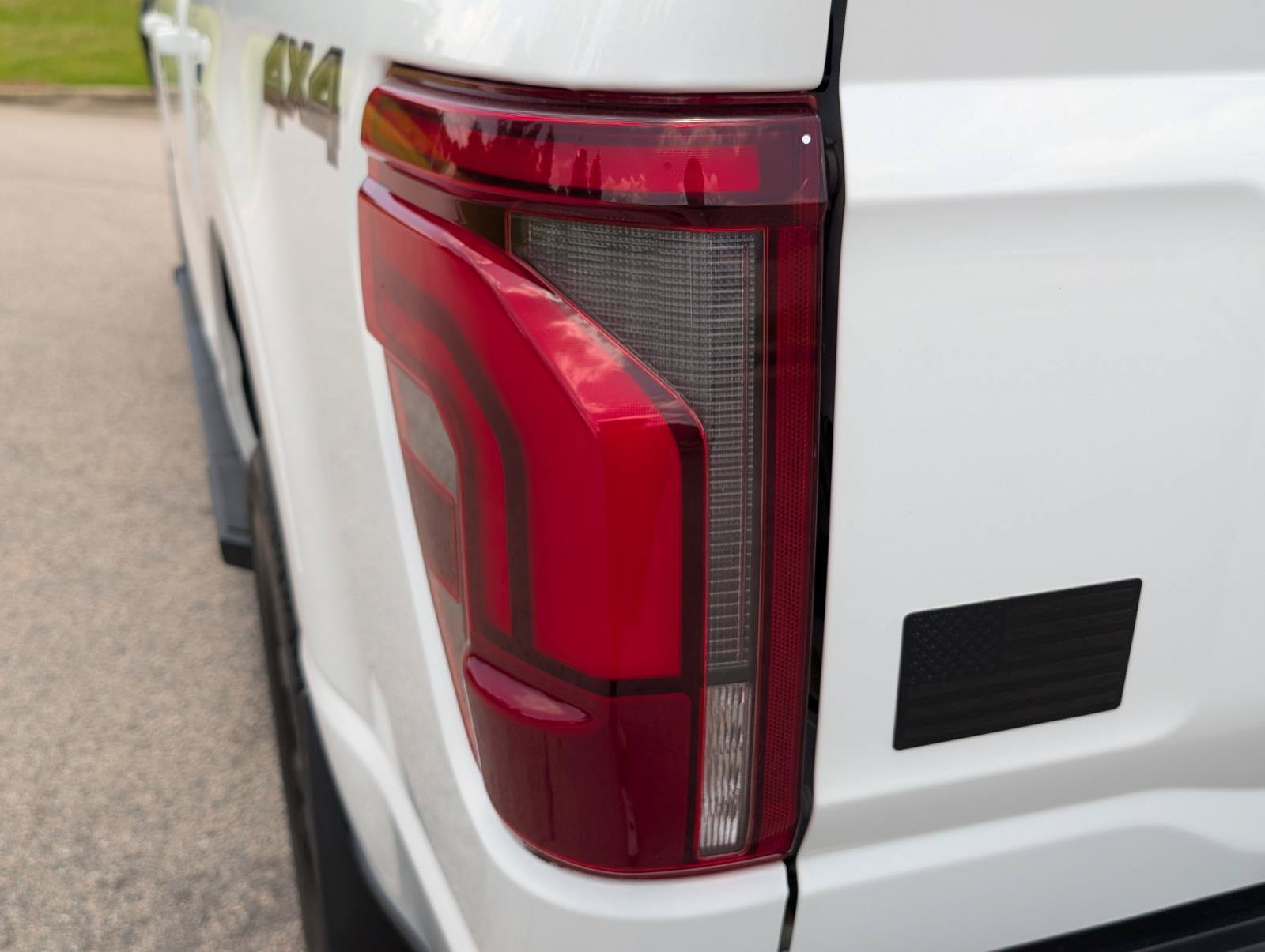 2025 Ford F-150 Lariat - Photo 10
