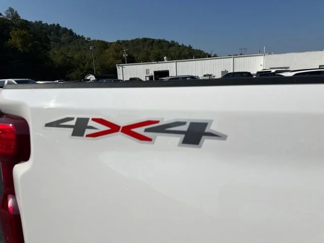 Used 2026 Summit White Chevrolet LT image 20