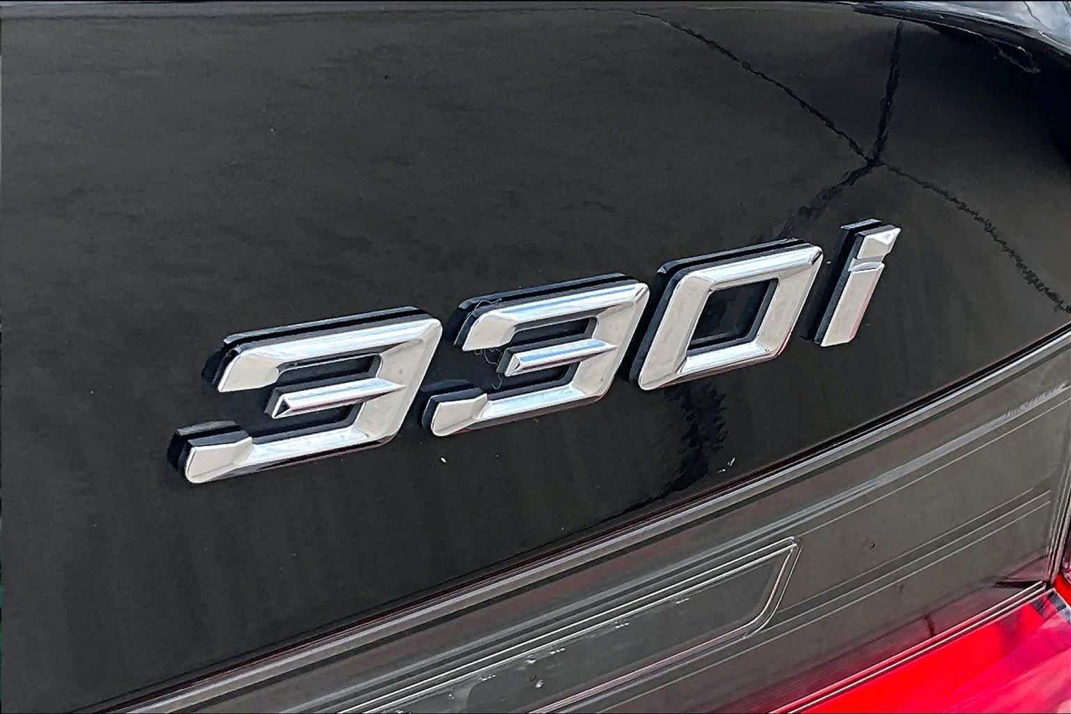 Used 2019 Jet Black BMW 330i image 28