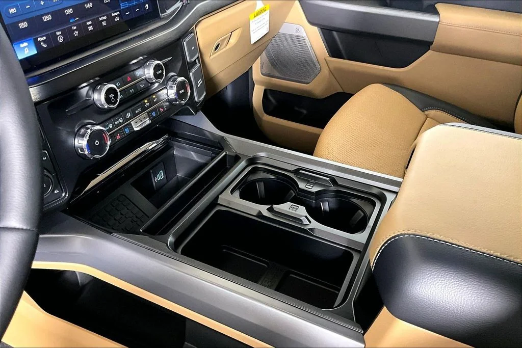 New 2026 Star White Metallic Tri-Coat Ford F-350® Lariat® image 8