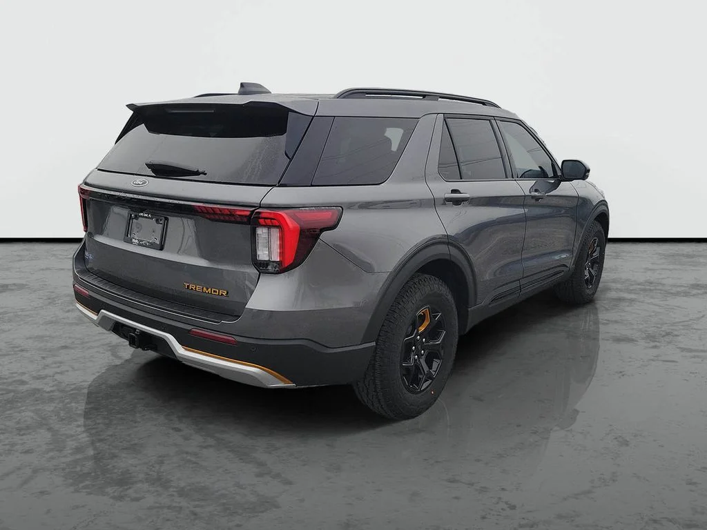 New 2026 Gray Ford Tremor image 2