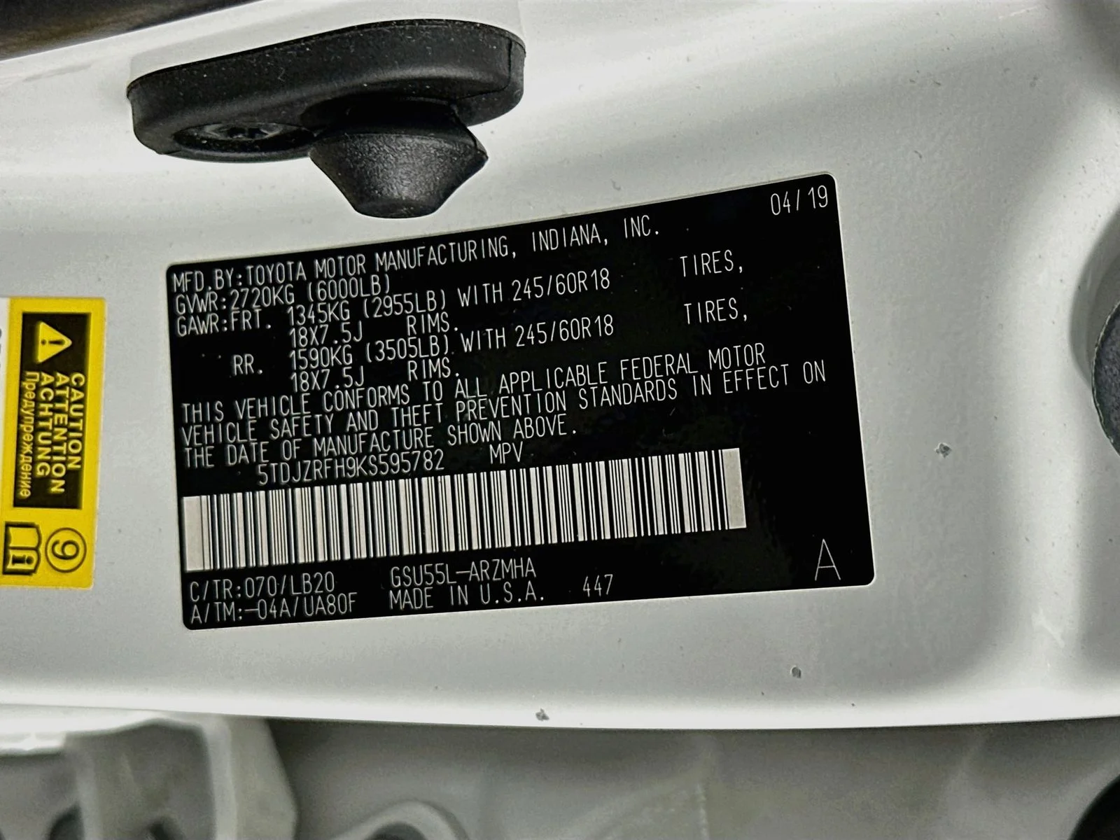 Used 2019 White Toyota XLE image 33