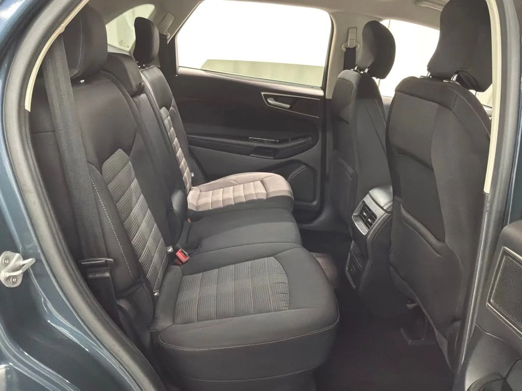 Used 2016 Blue Metallic Ford SEL image 23